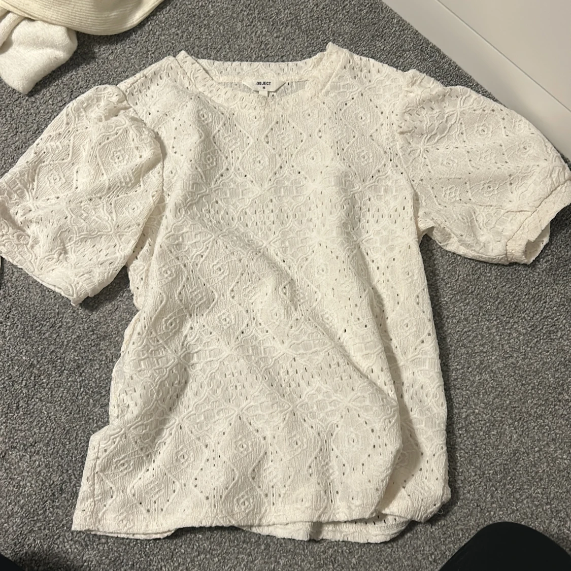 Vit spetsblus från Object