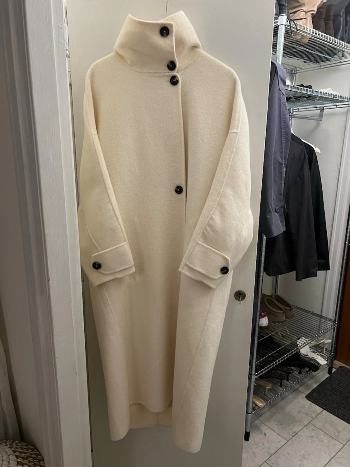 Mango ullkappa med trattkrage - 2