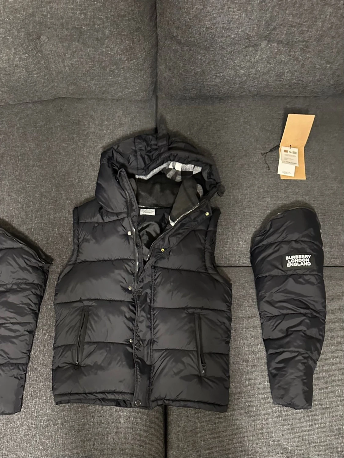 Svart pufferjacka från Burberry - 4