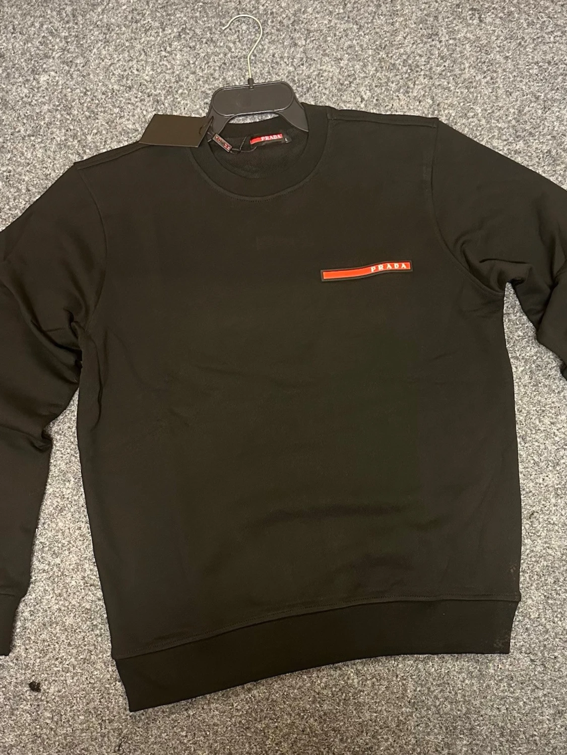 Svart sweatshirt från Prada