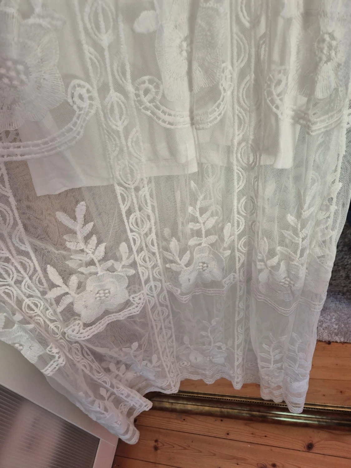 Vit långklänning med spets  - 1