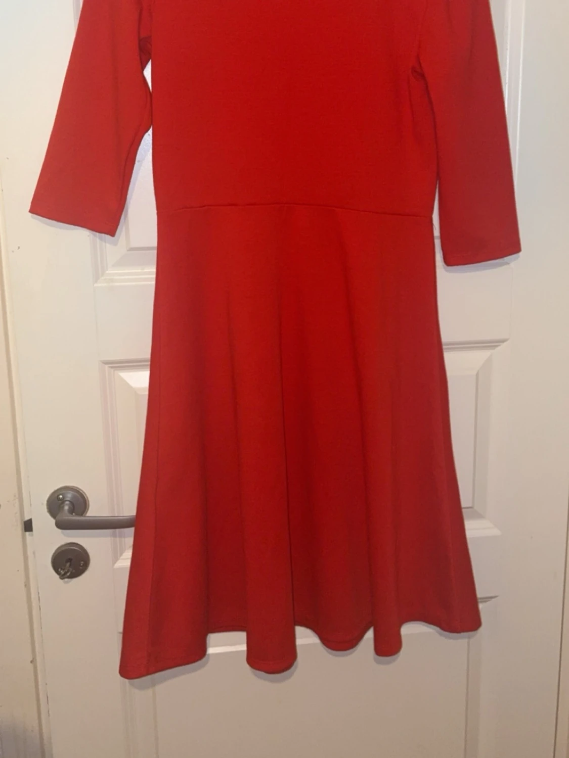 RÖD KLÄNNING  - 2