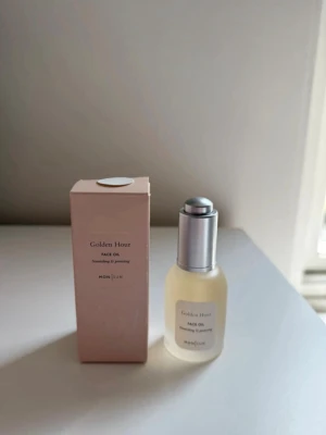 Face Oil  - Mon Sun, 30 ml. Aldrig använd.