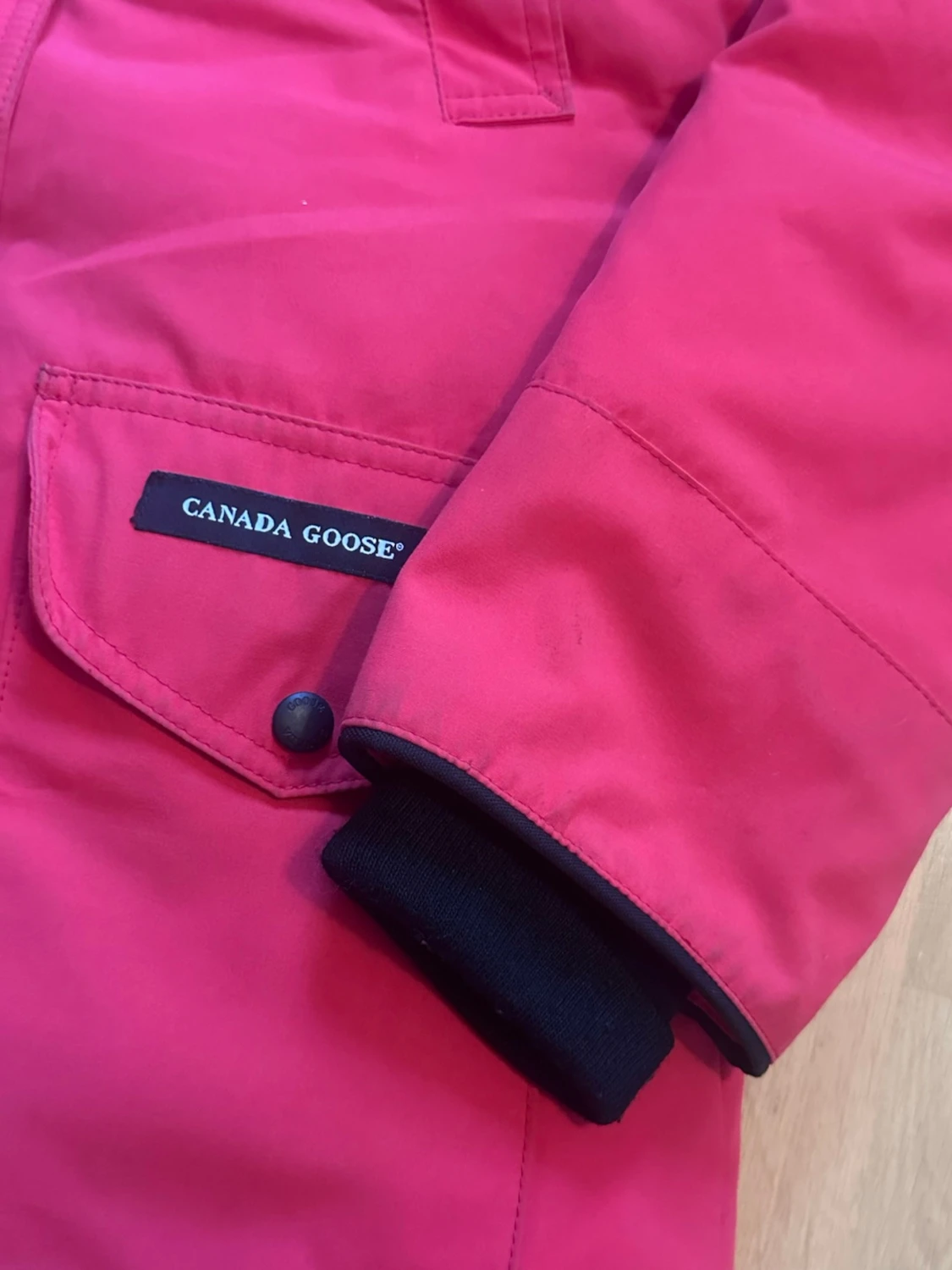 Röd parkajacka från Canada Goose - 2