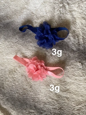 Hårband - Fint använt skick. Priset är för båda två