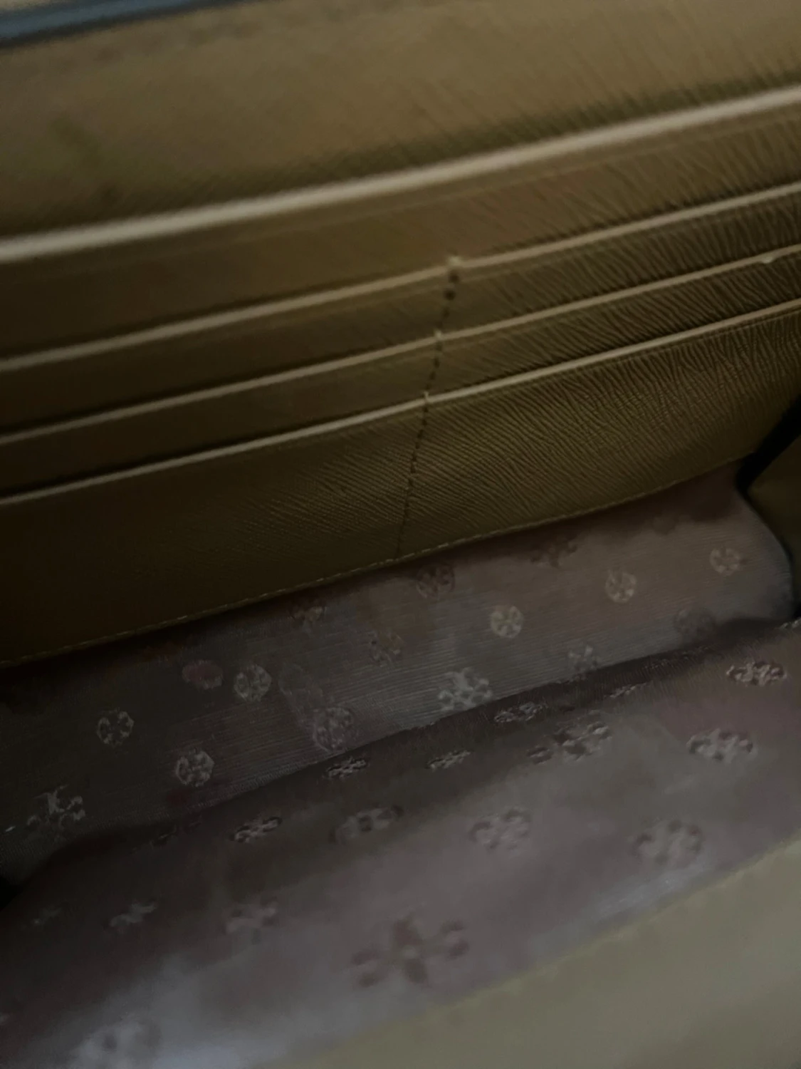 Beige axelväska från Tory Burch - 2