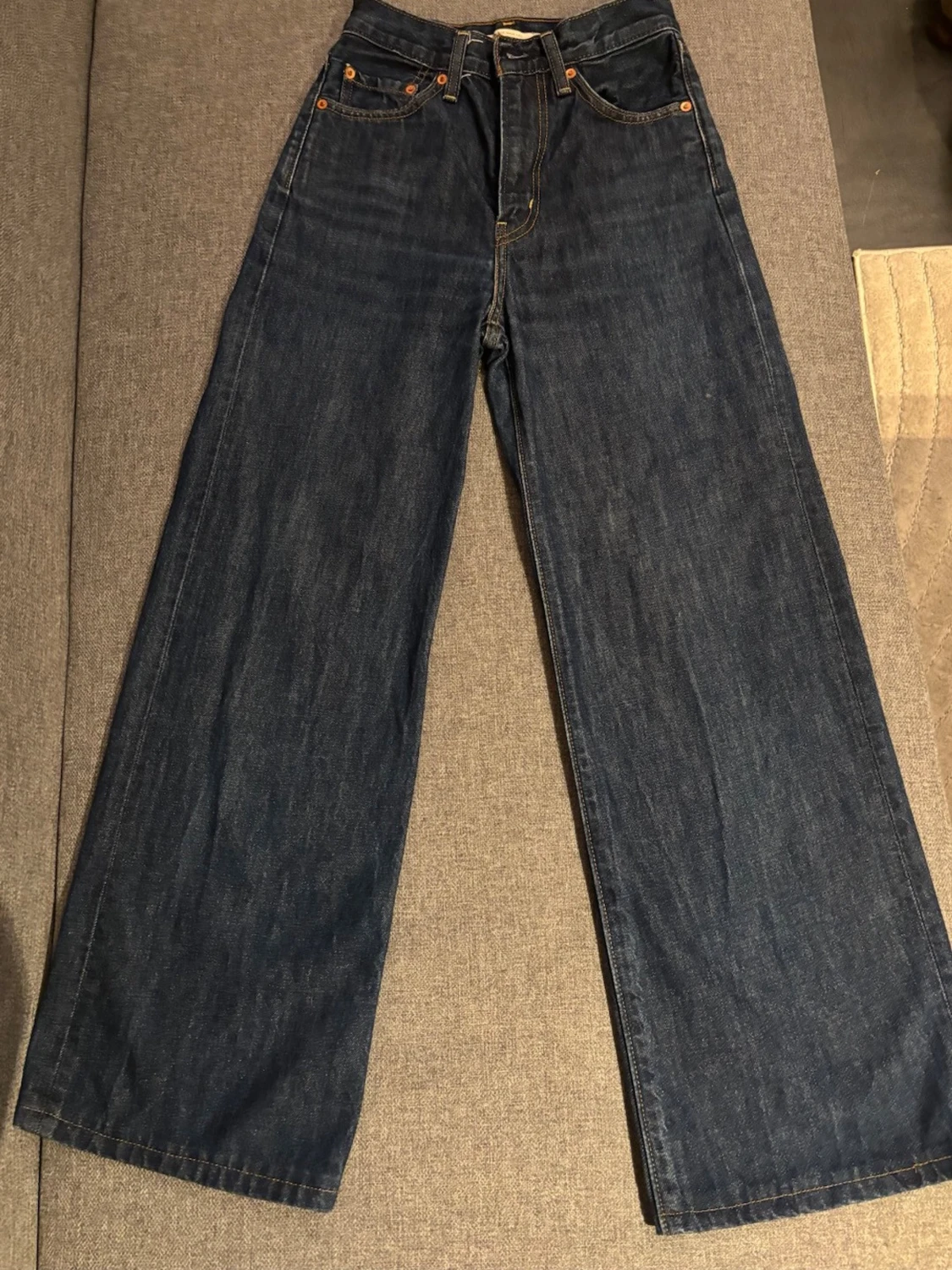 Levis wide jeans