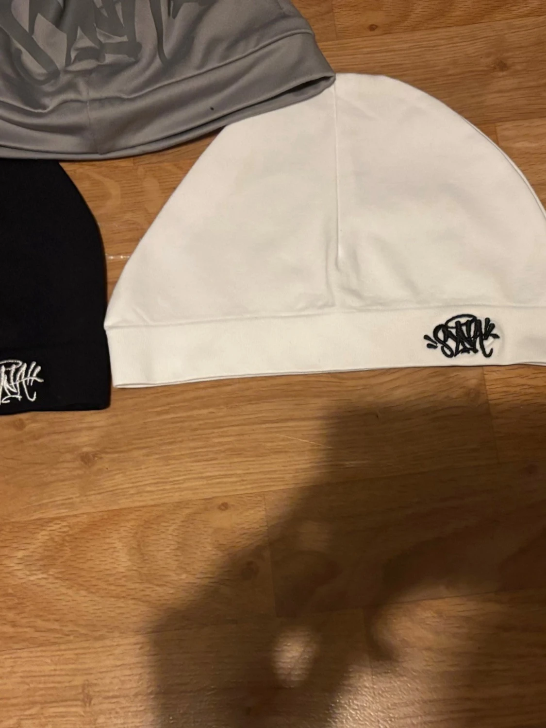 Tre mössor Syna World - 2