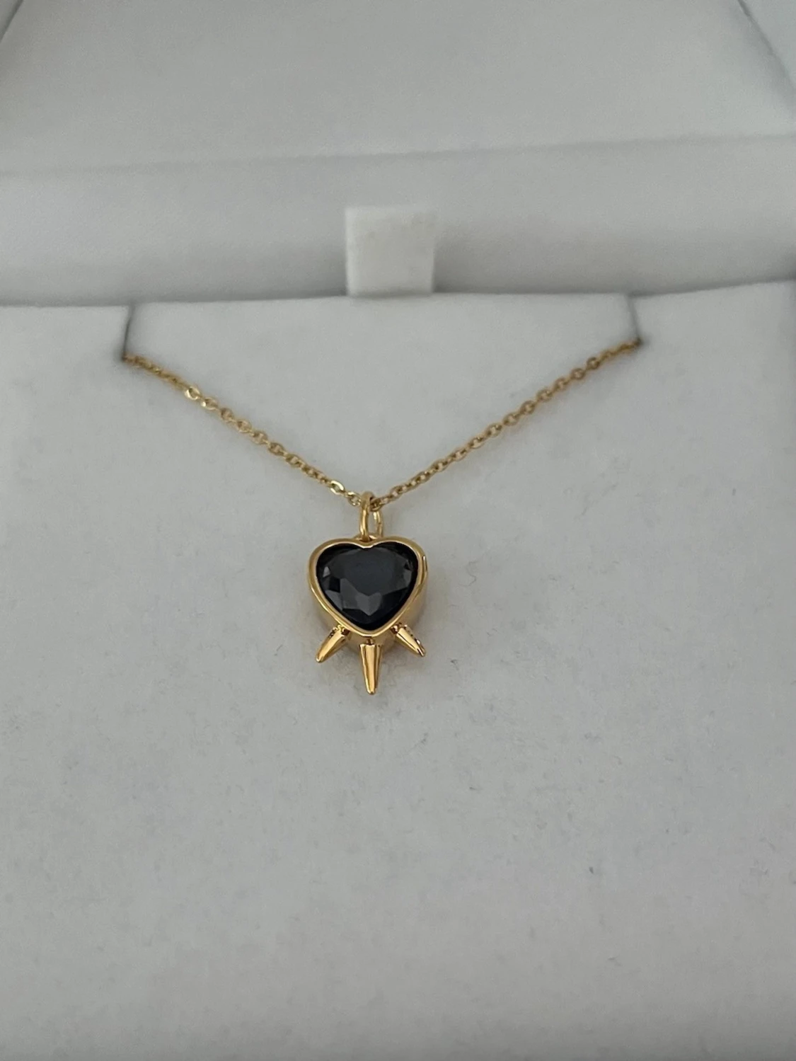 Maria Nilsdotter ”Three of Swords” Necklace inspired - 2