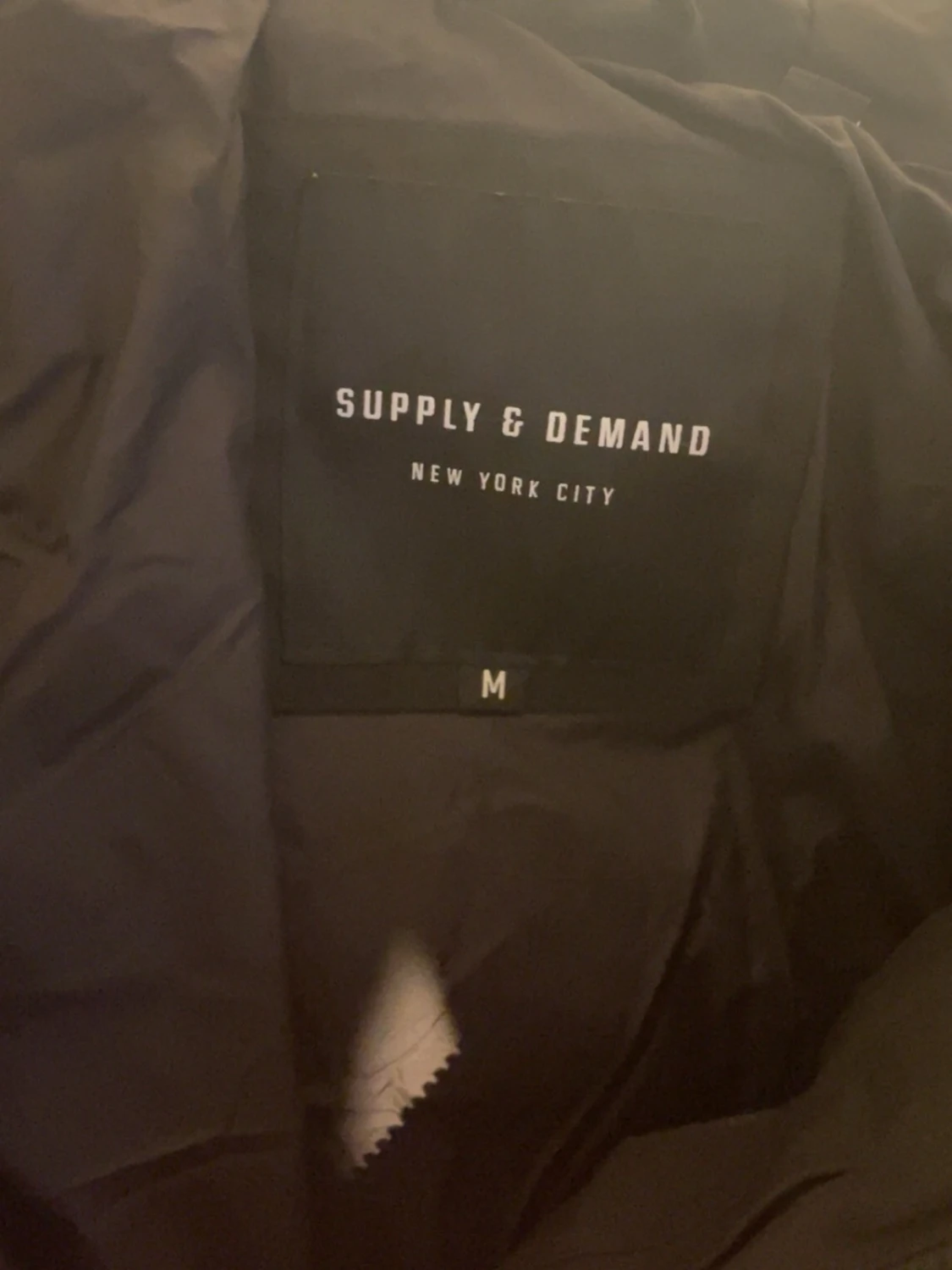 Svart pufferjacka med huva - 2