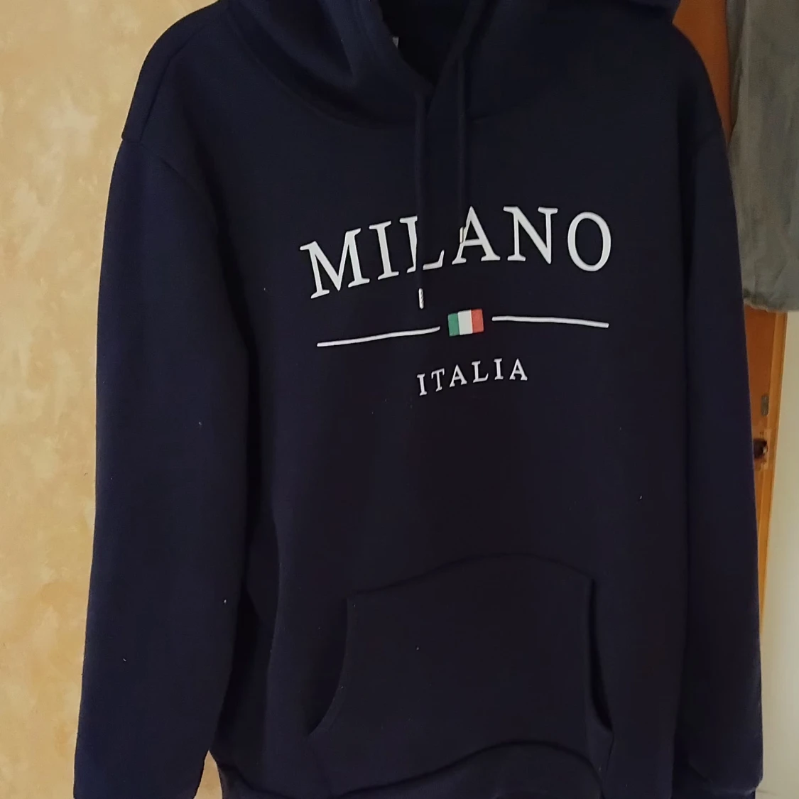 Mörkblå Milano hoodie med huva - 1