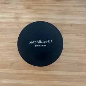 Bare minerals foundation  - Bare minerals puder foundation i shade Neutral Medium 15. Endast testat en gång.