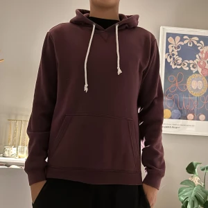 Hoodie  - Säljer denna hoodie då den inte kommer till användning 