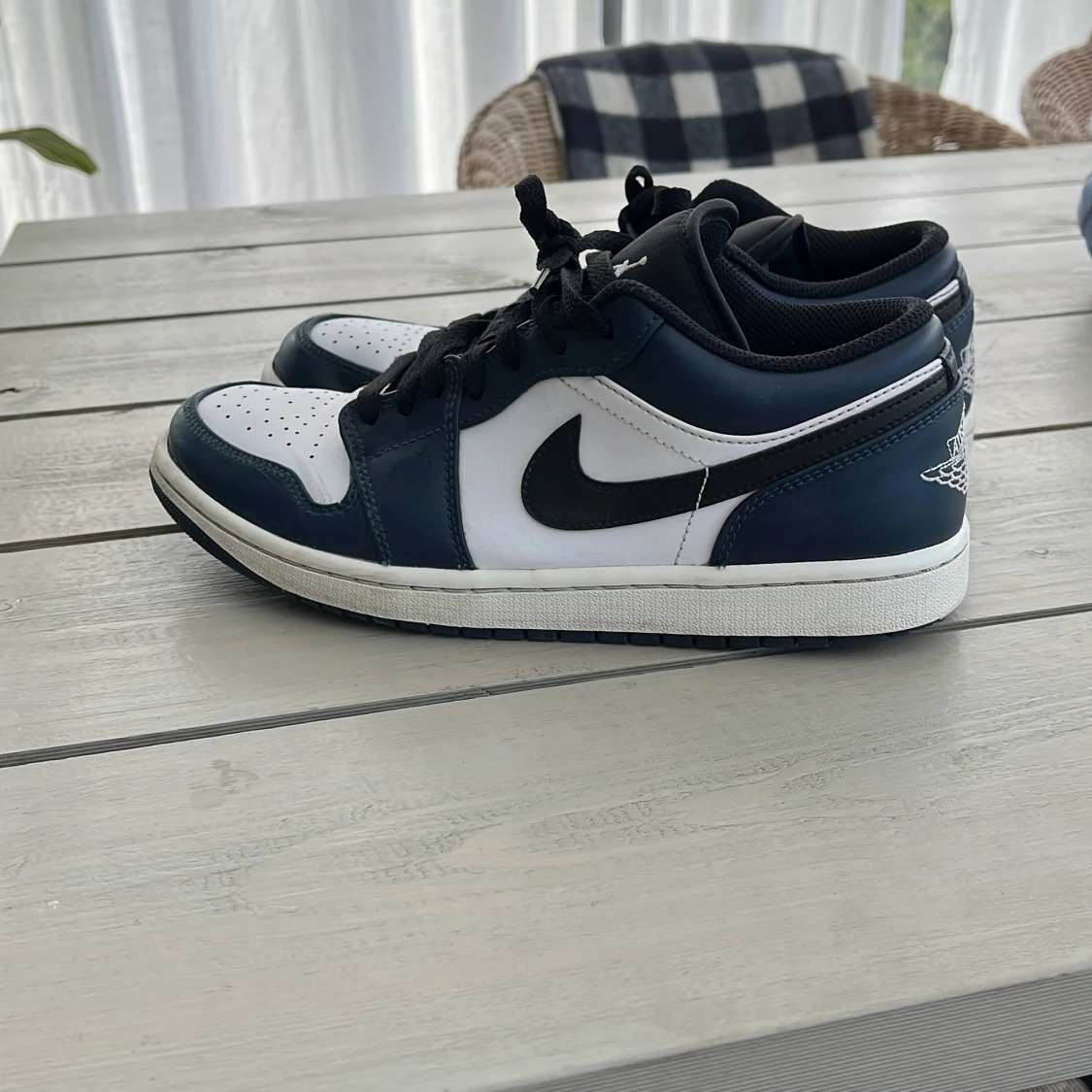 Nike Air Jordan 1 Low marinblå/vit - 1