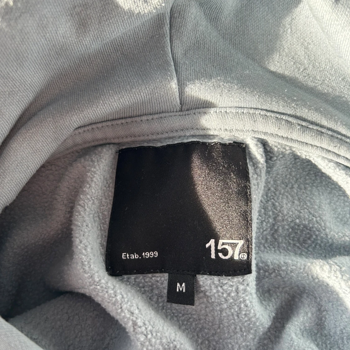 Ljusblå hoodie från 157, storlek M - 2