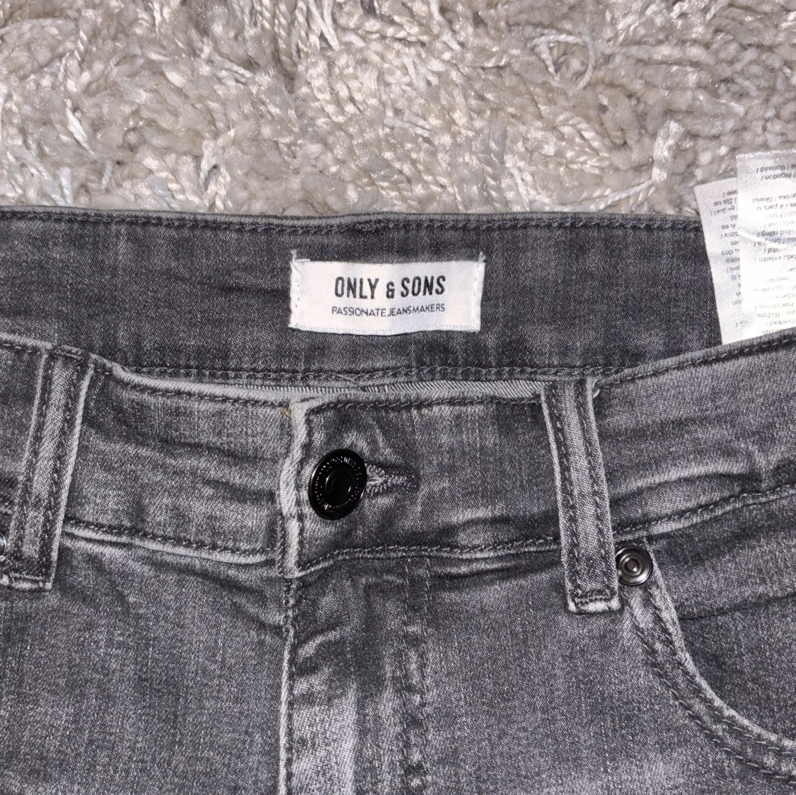 Grå jeans från Only & Sons W32 L34 - 2