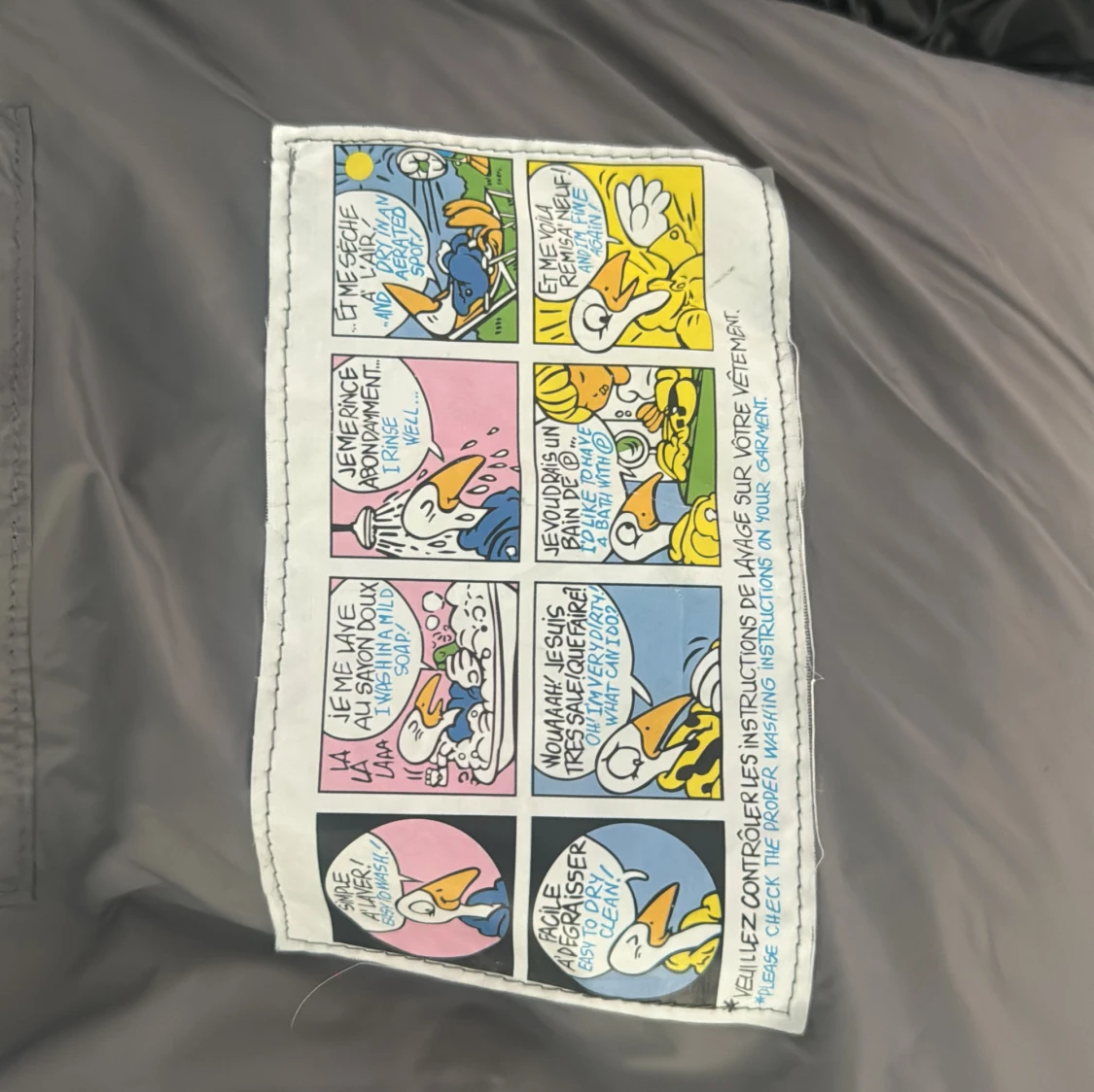 Svart dunväst från Moncler med huva - 2