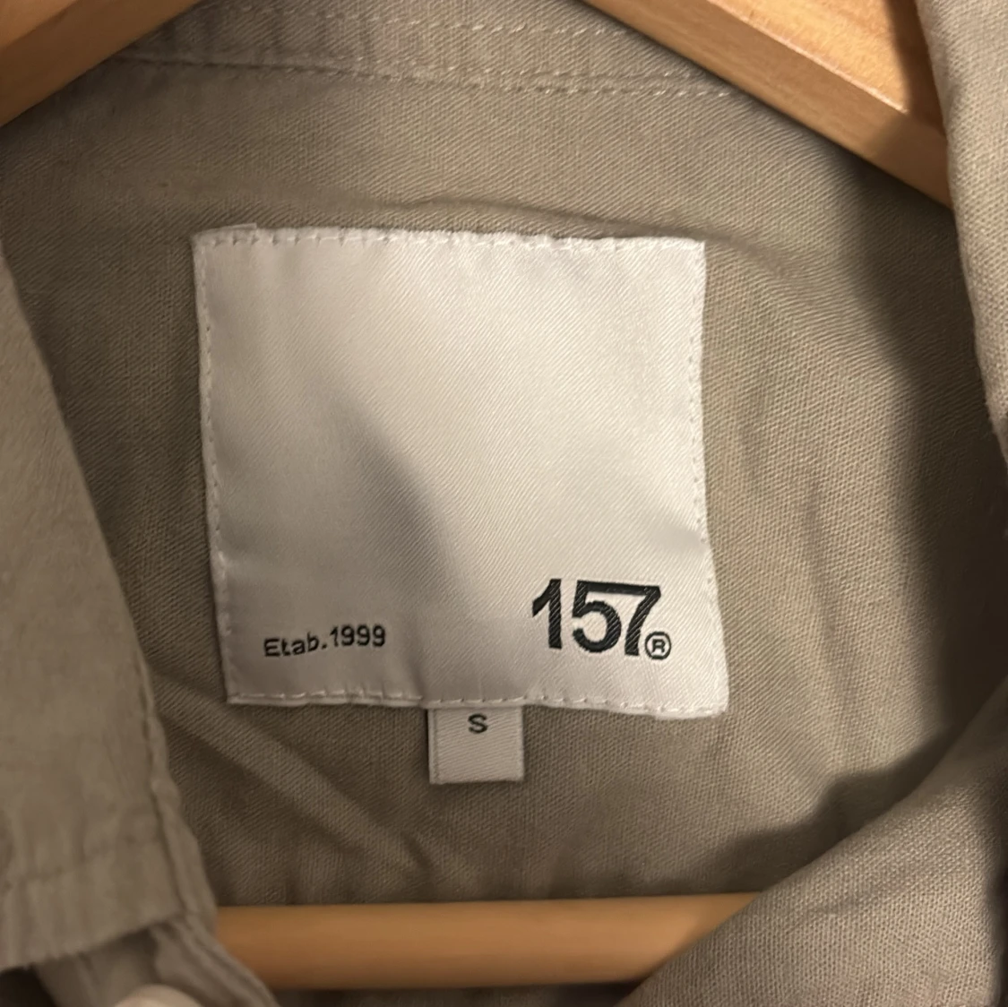 Beige skjorta från 157, storlek S - 2