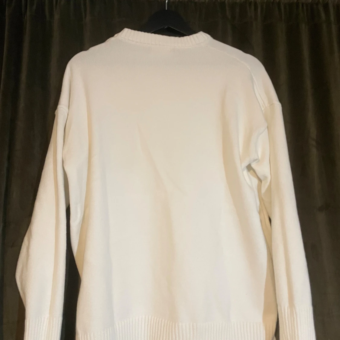 Vit stickad tröja från Ami Paris - 1