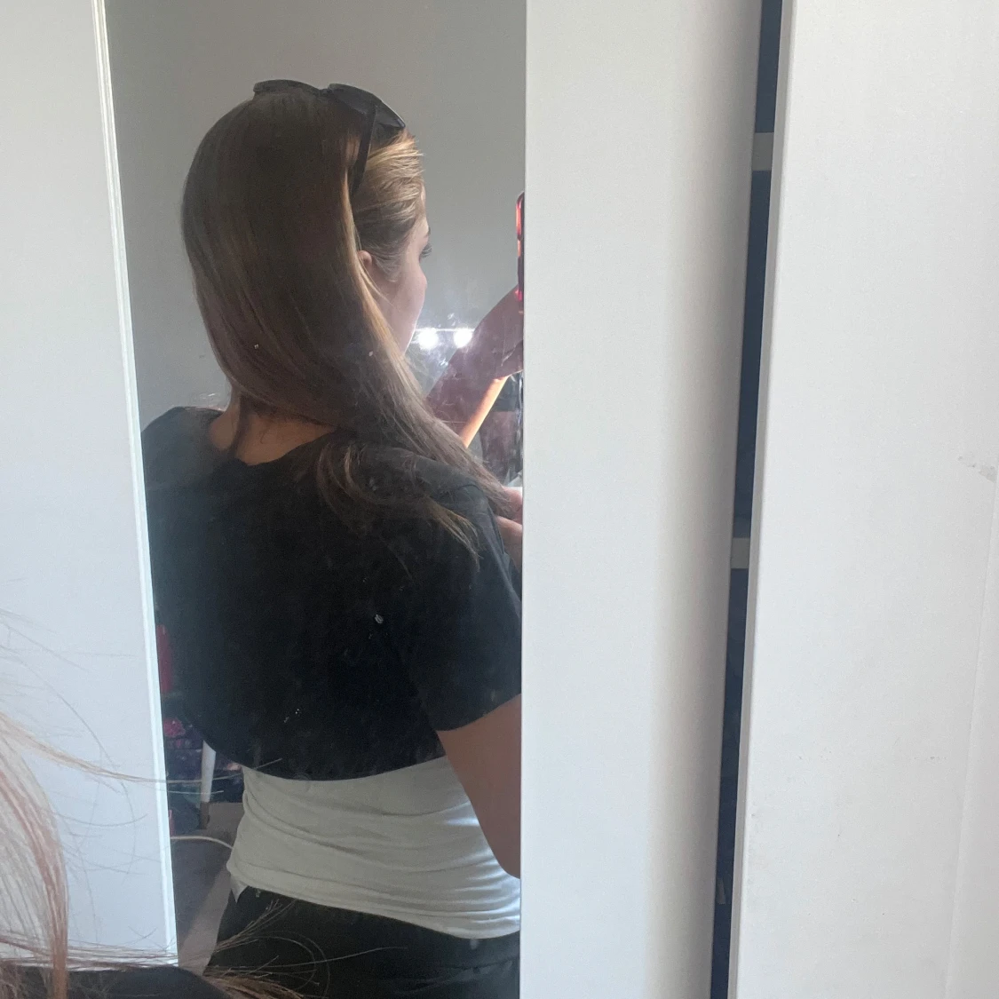 Svart croppad t-shirt - 2