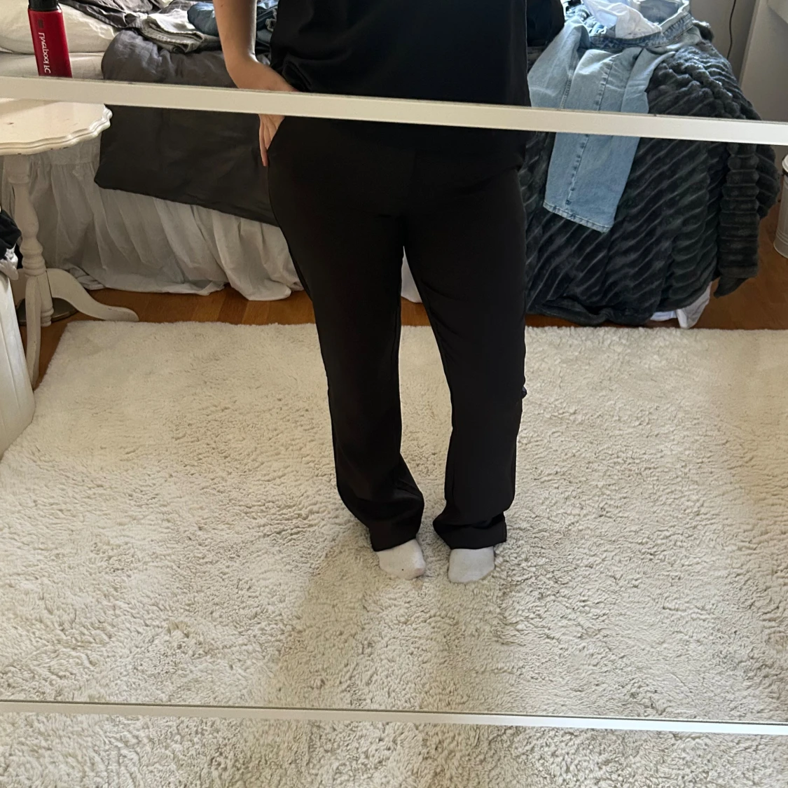 Svarta kostymbyxor med rak passform