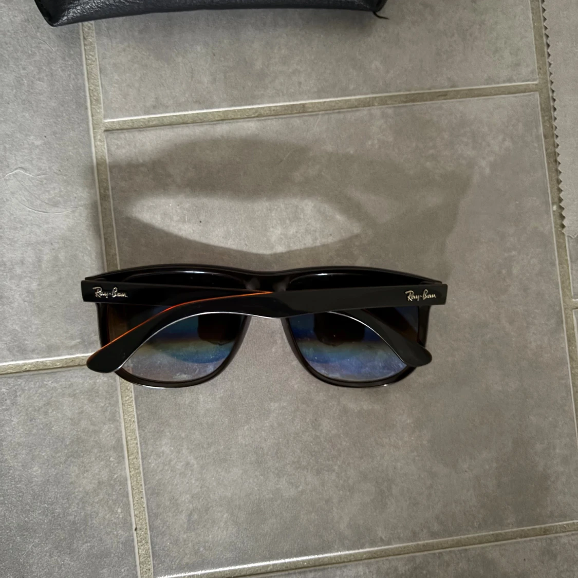 Svarta Ray-Ban boy friend solglasögon - 1