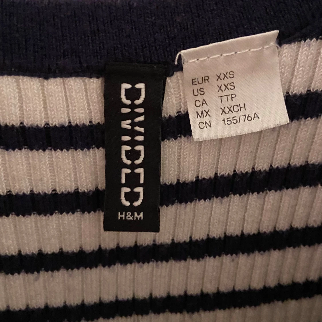Randig ribbad linnetopp från H&M - 1