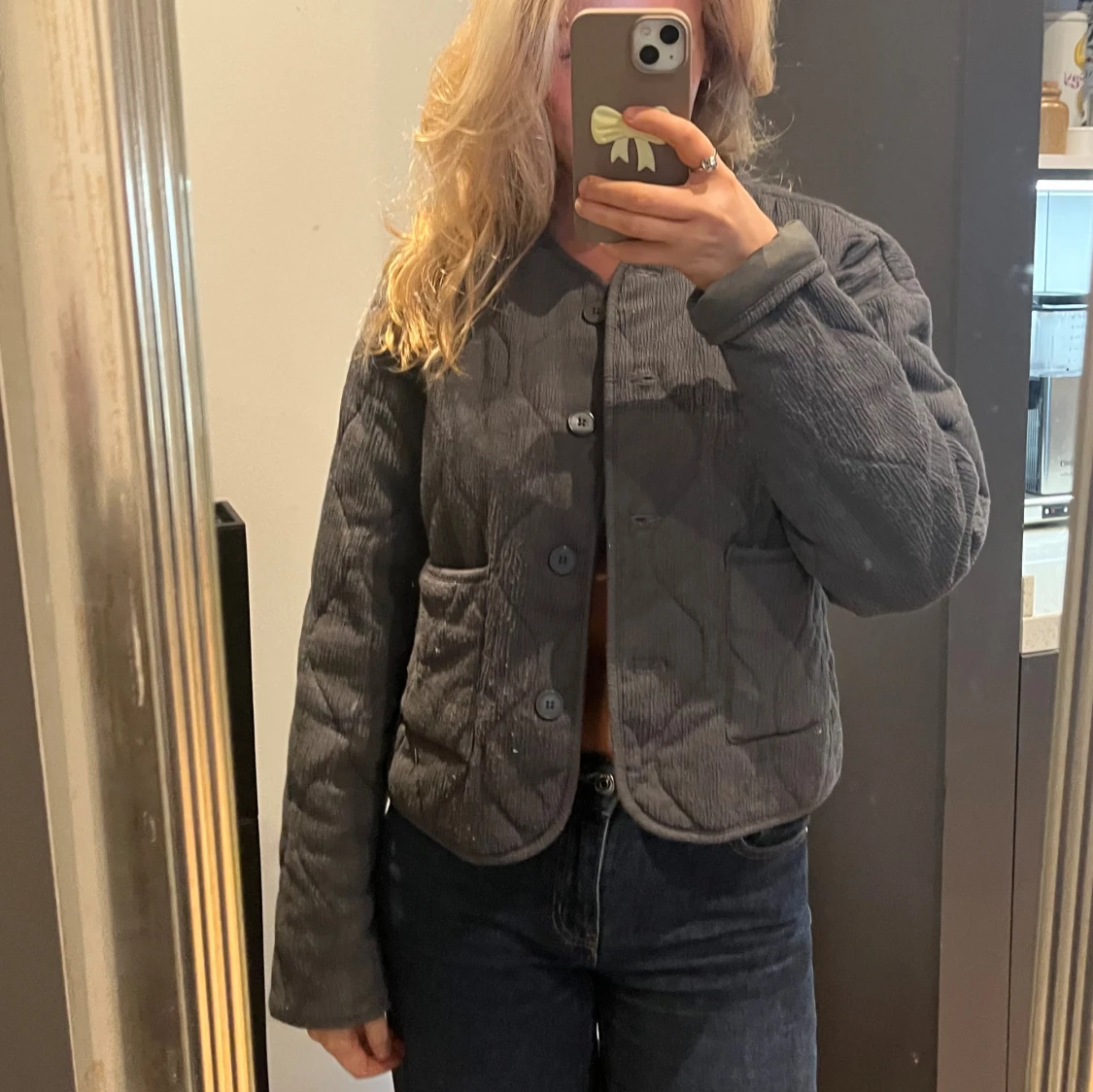 Quiltad grå jacka från Gina Tricot - 2