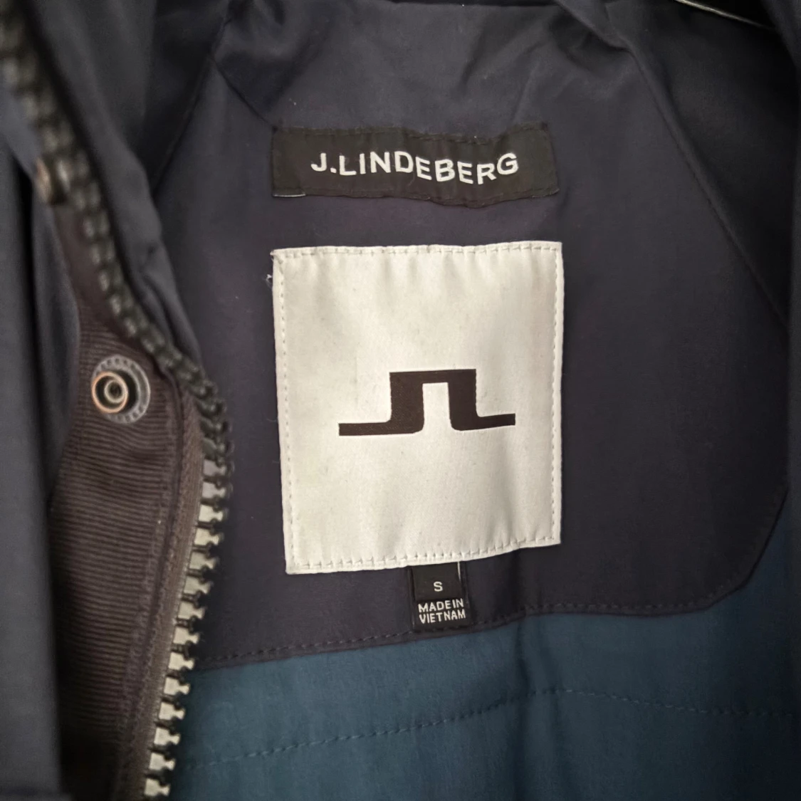 Mörkblå parkajacka från J.Lindeberg - 1