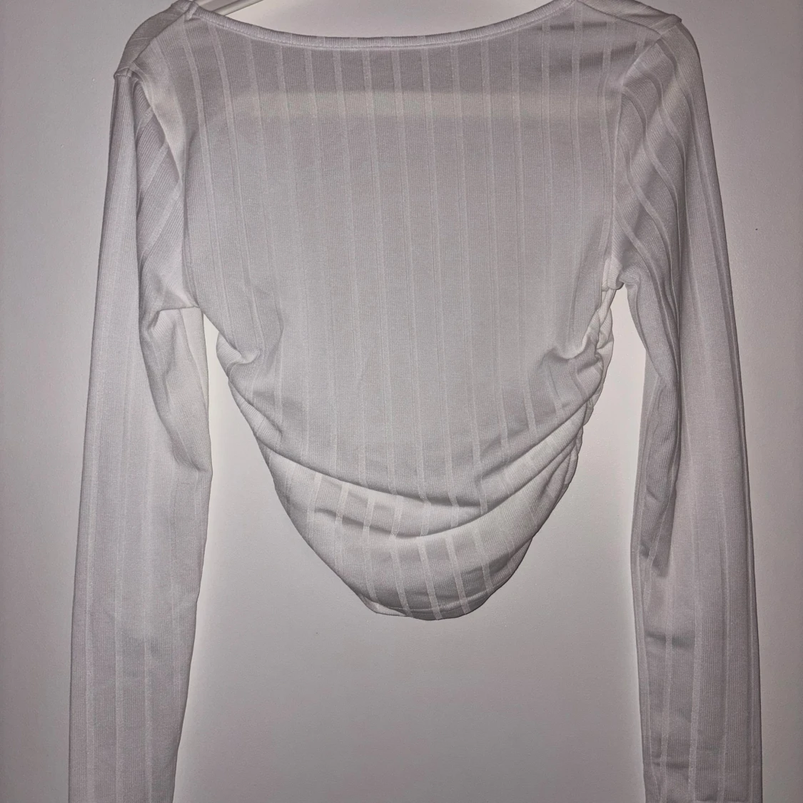 Vit ribbad långärmad topp - 3