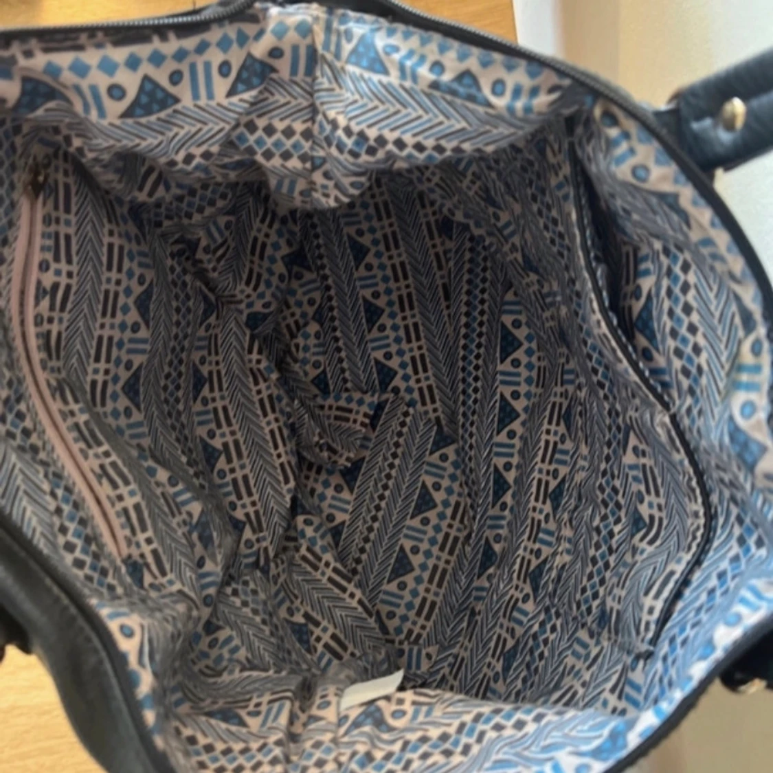 Svart handväska - 1