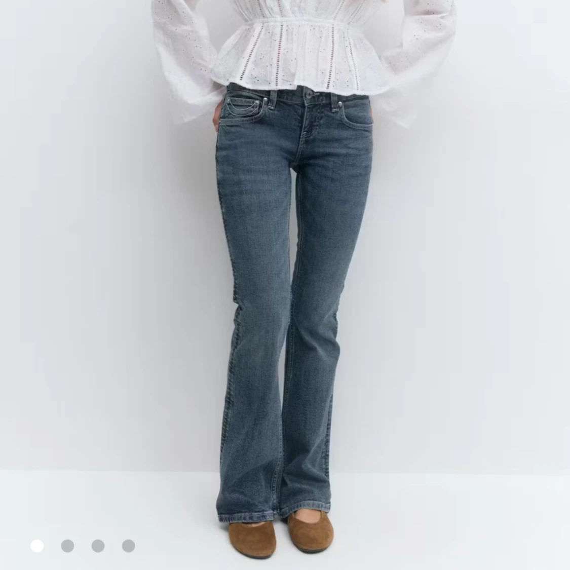 Ultra low bootcut jeans - 2