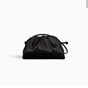 Svart axelväska dumpling bag - Inga slitningar, nypris 560