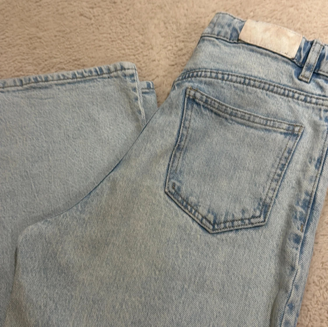 Ljusblå jeans från Lindex - 1