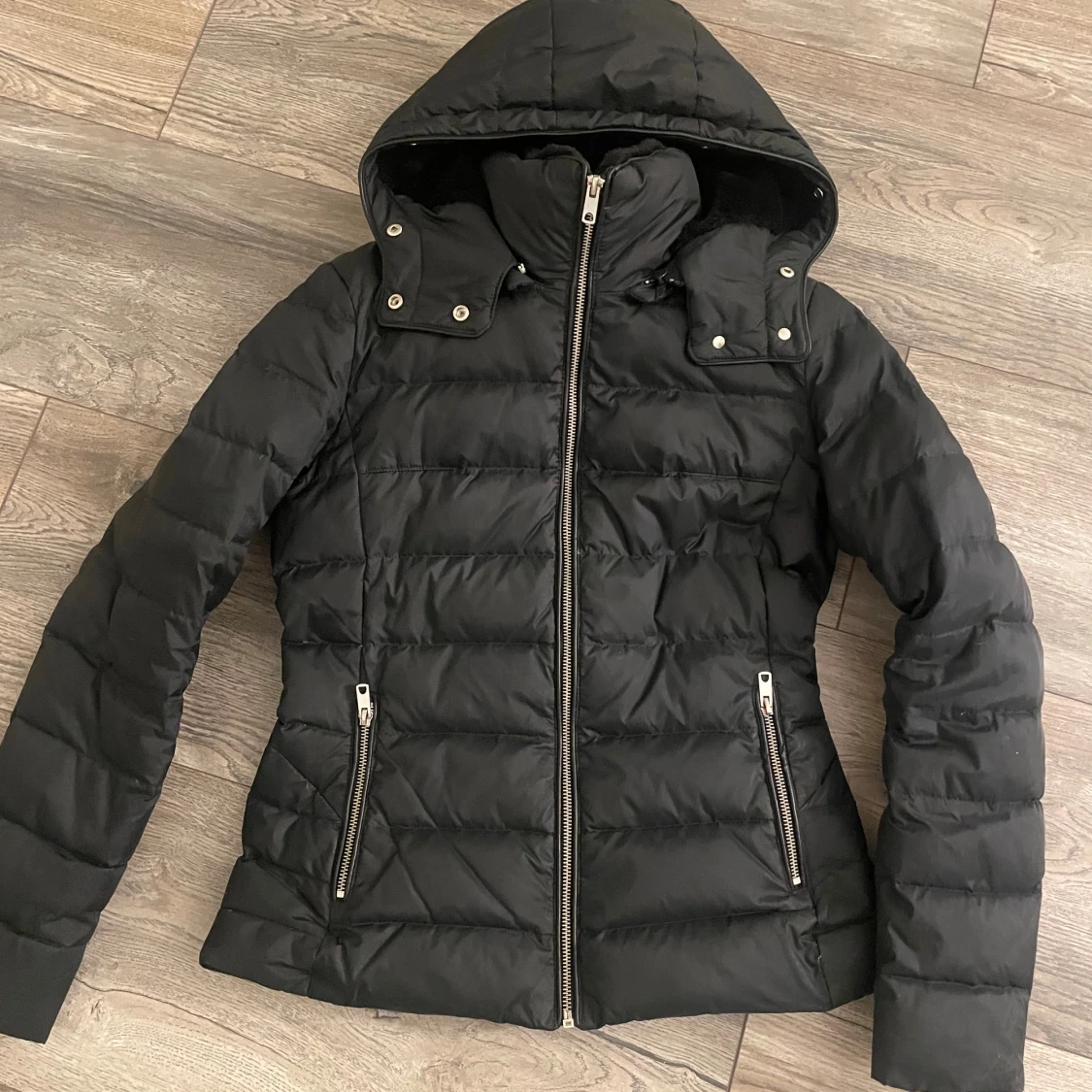 Svart pufferjacka från Zara - 2
