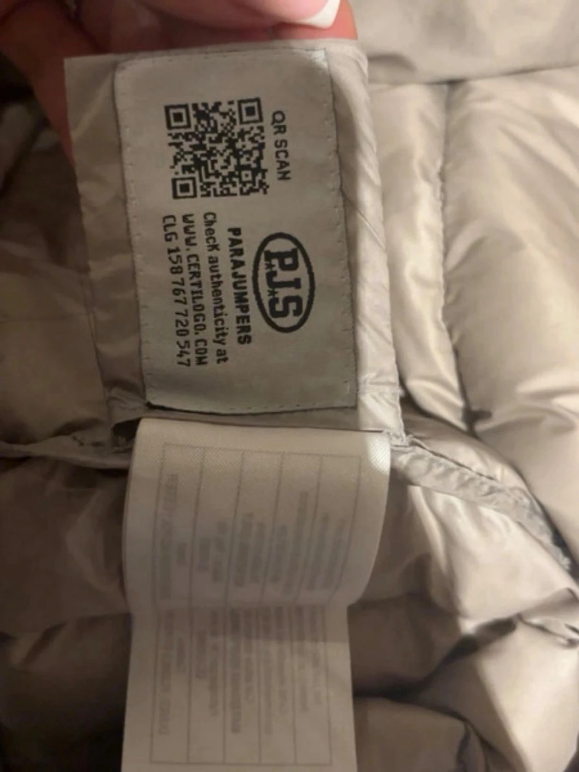 Svart dunjacka från Parajumpers M - 4