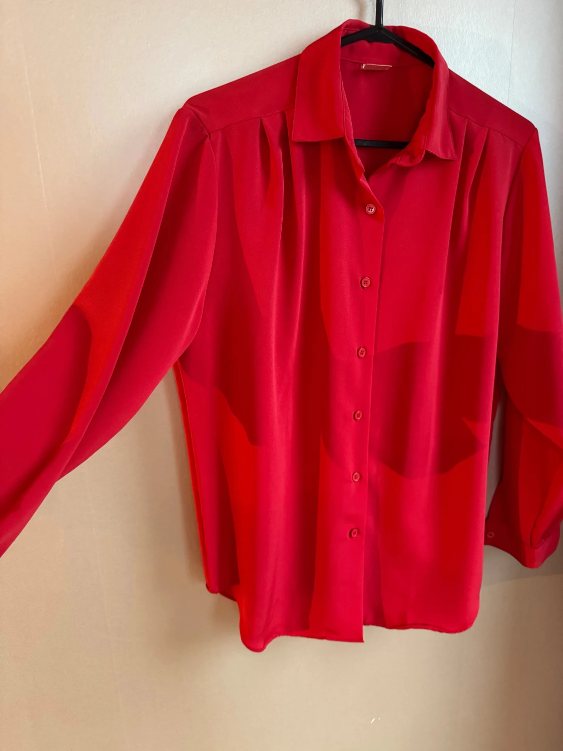 Härligt (jul)röd långärmad skjorta - 1