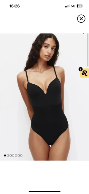 Svart body hm - Trendig body i storlek S. Aldrig använd, lapp kvar