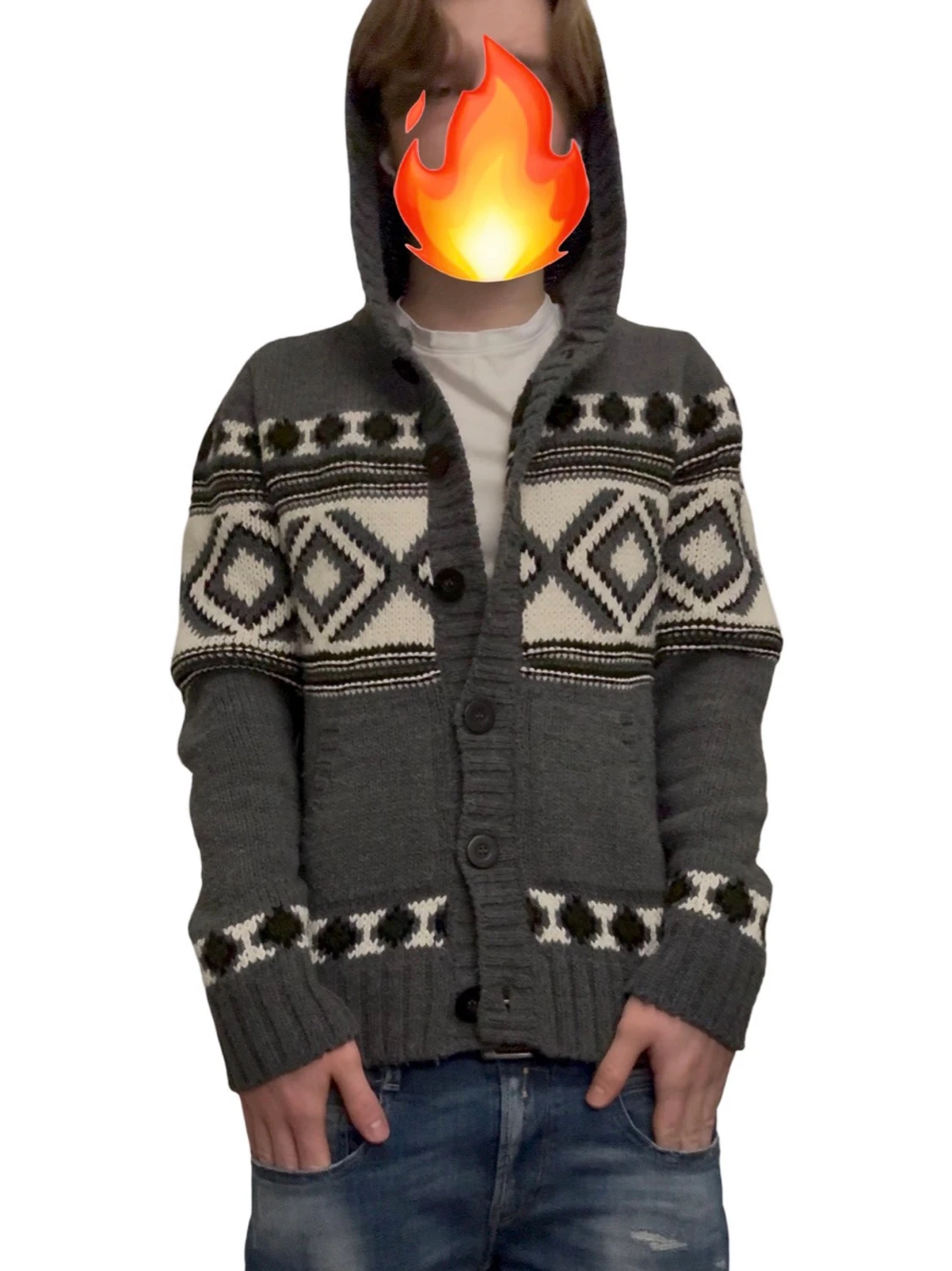 Grå stickad hoodie-kofta med mönster