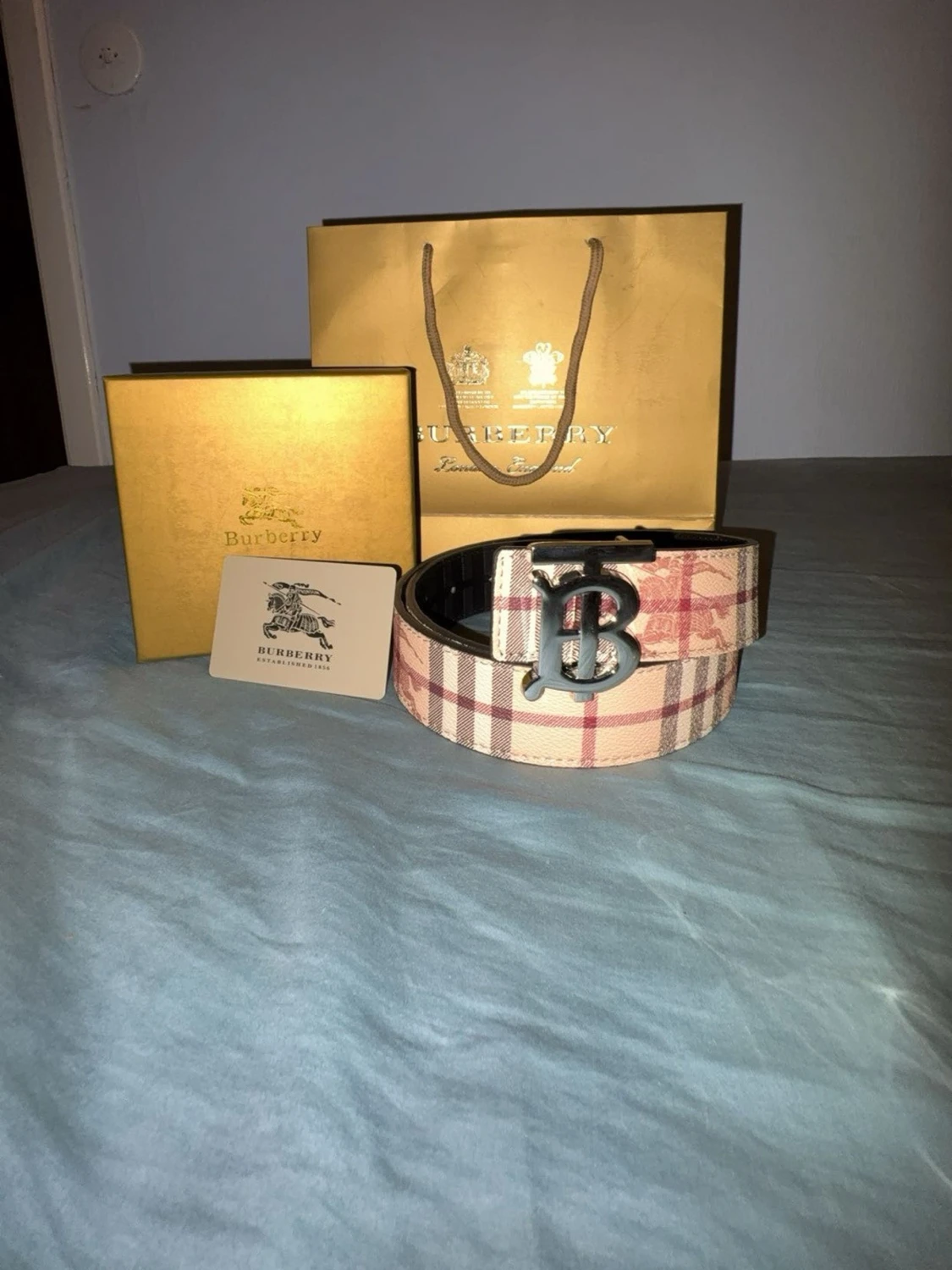 Rutig Burberry skärp med B-spänne