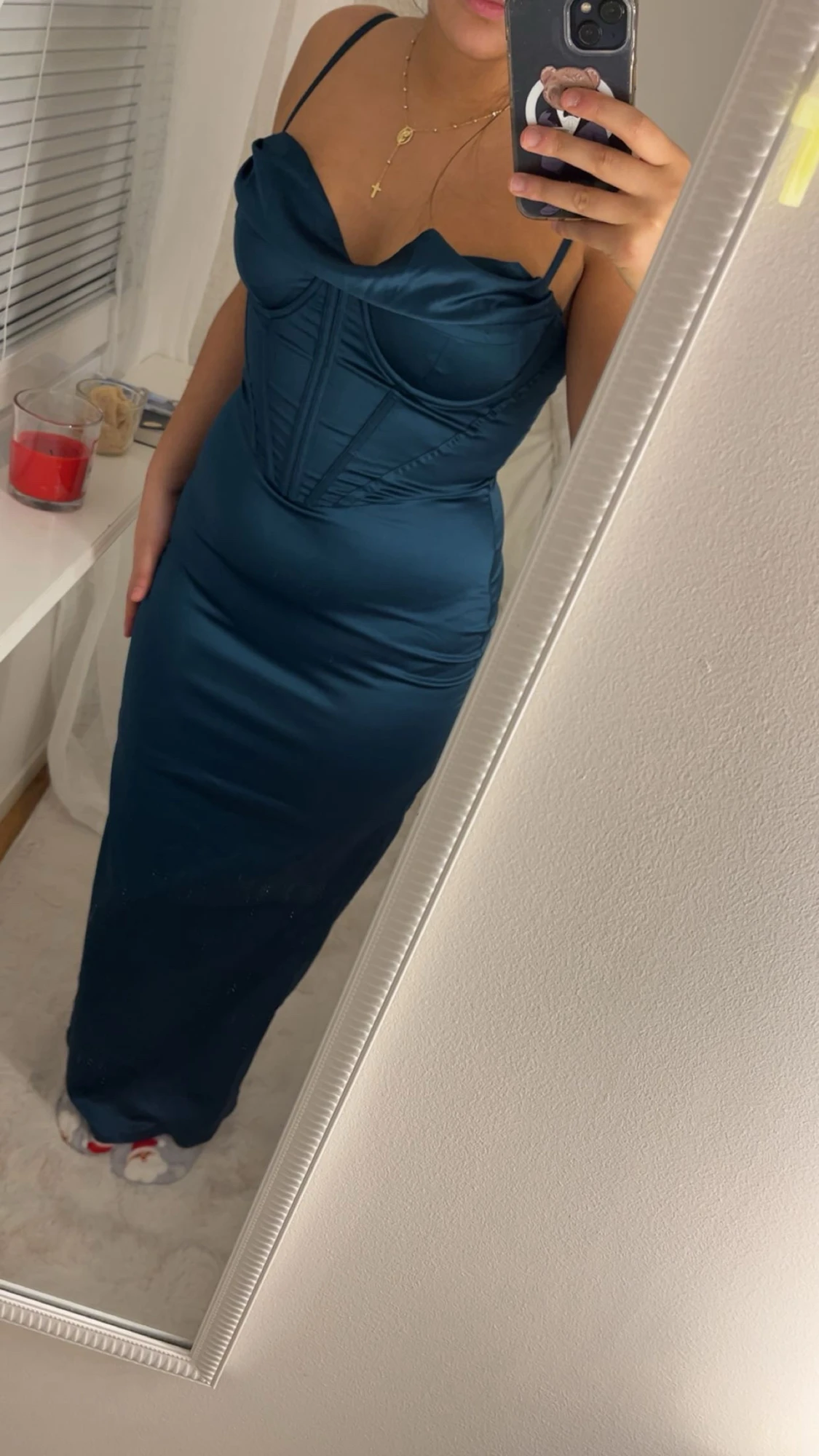 Mörkblå långklänning med slits