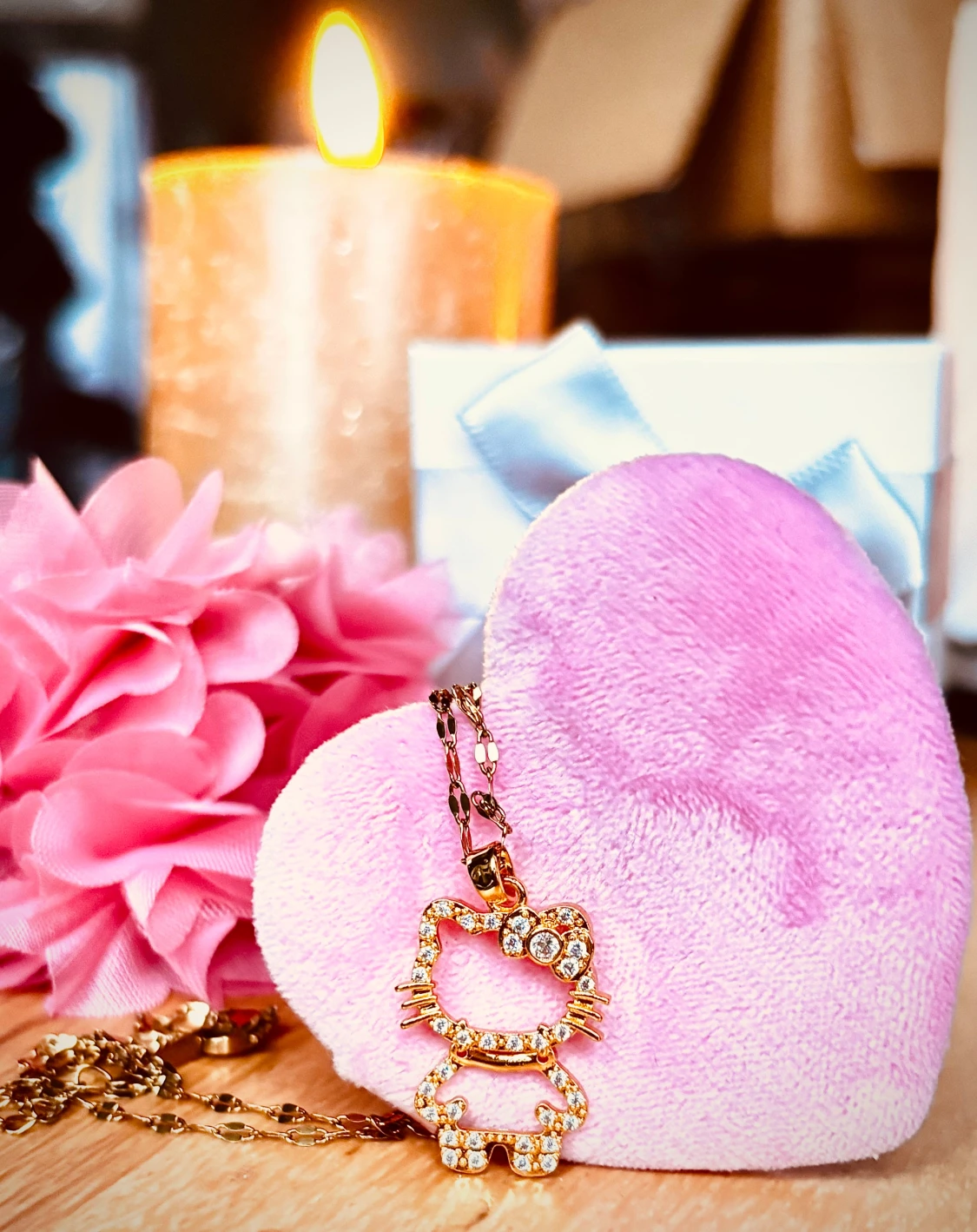 Sött halsband med Hello Kitty-motiv! - 2