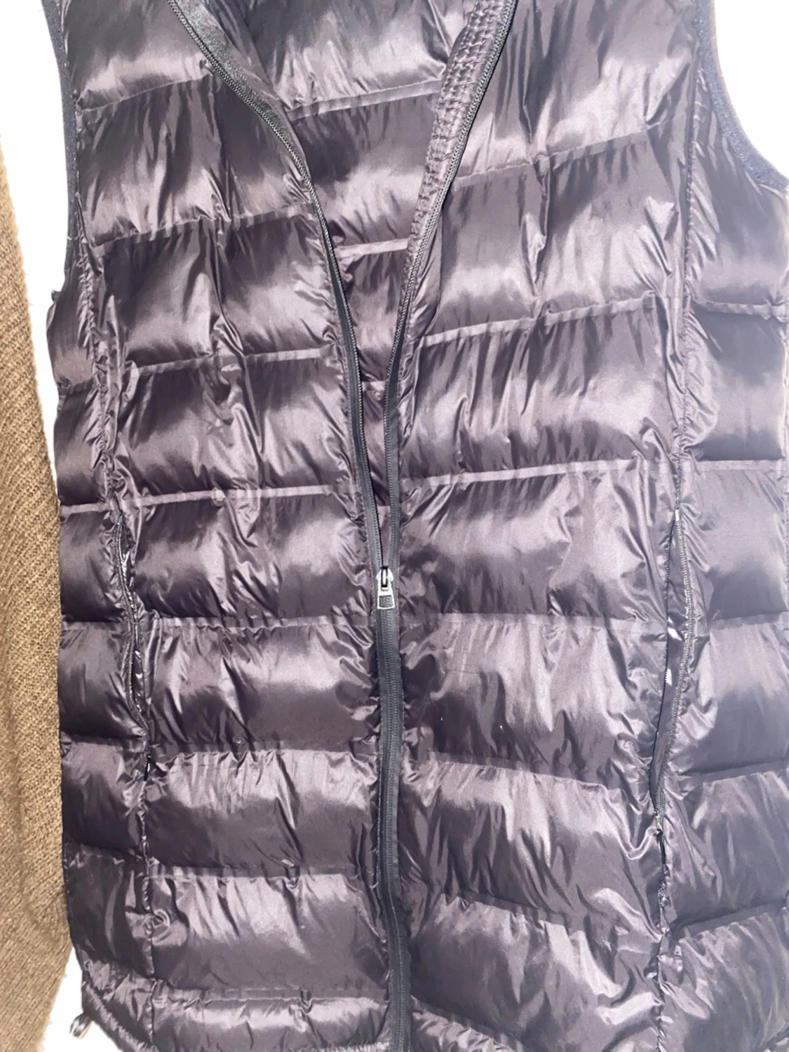 Svart dunväst från Zara med huva - 2