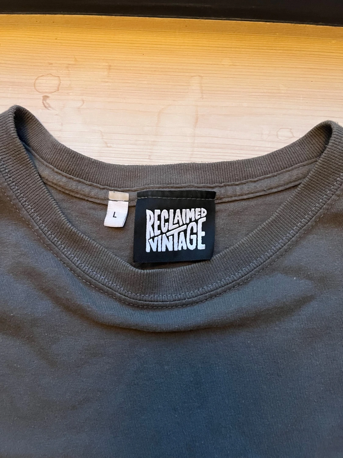 Mörkgrå Monet t-shirt Reclaimed Vintage strl L - 1