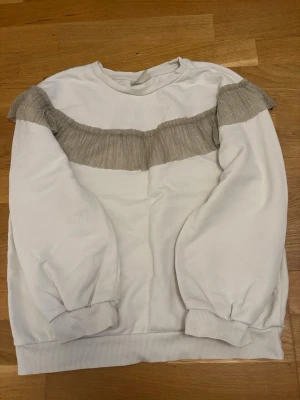 Tröja - Tröja från Turkiet. Litet på min dotter nu.