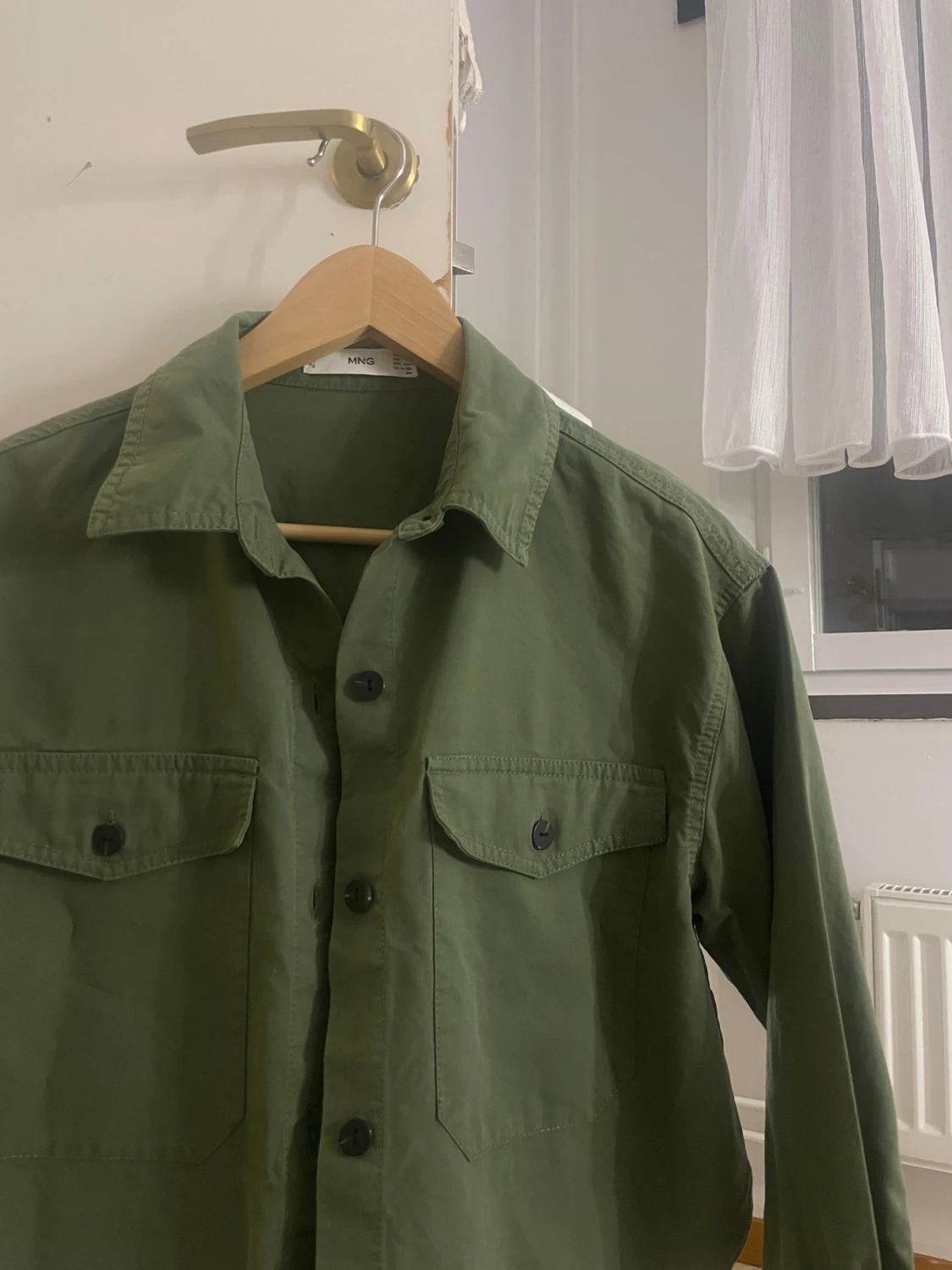 Grön overshirt från MNG med fickor - 1