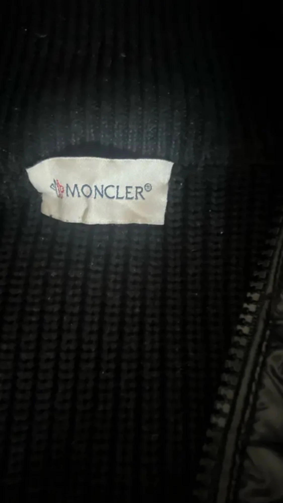 Svart dunväst från Moncler - 1