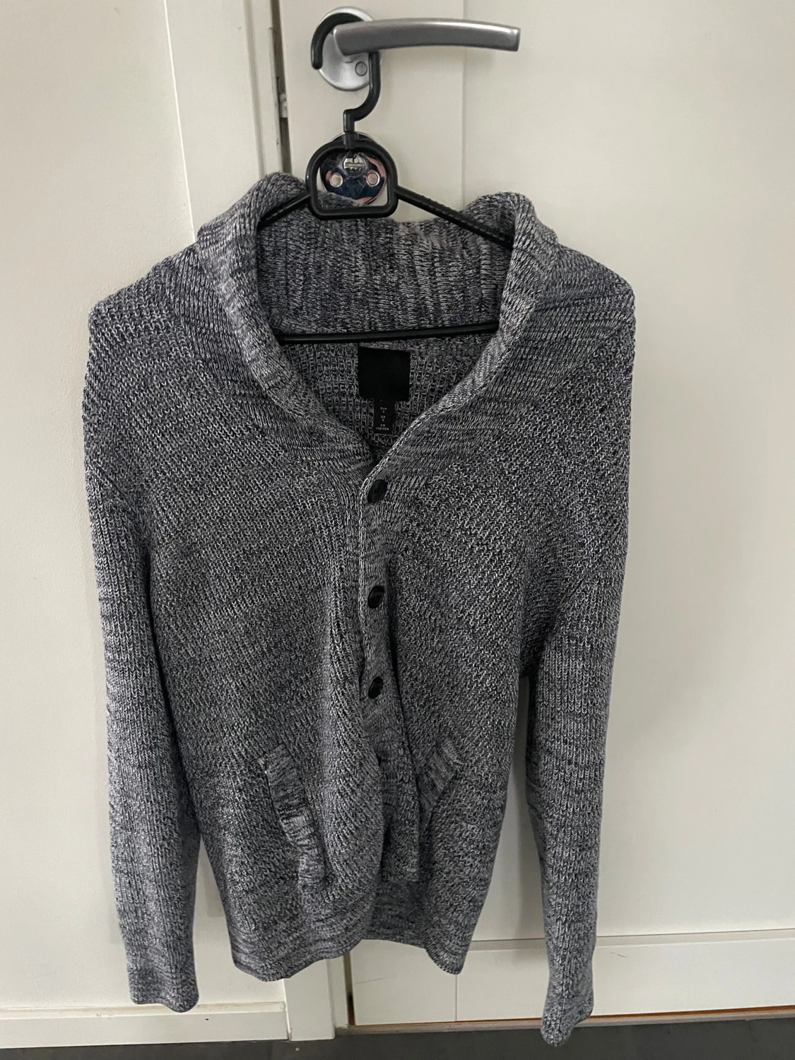 Grå stickad kofta från HM - 2