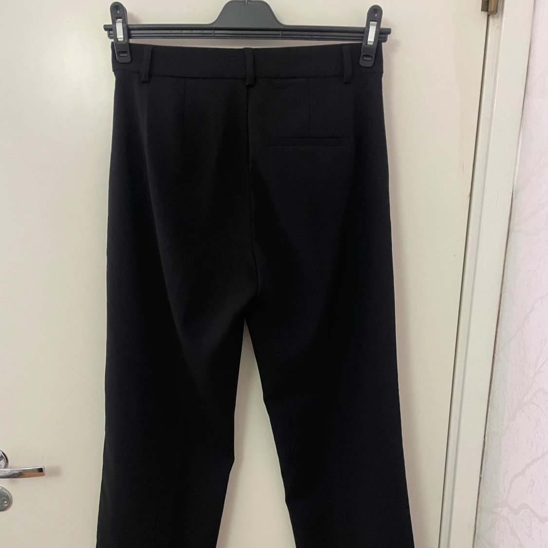 Svarta kostymbyxor Gina Tricot 34 - 2