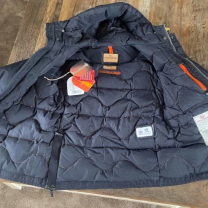 Parajumper jacka  - Parajumper jacka storlek 164 kvitto kan bevisas